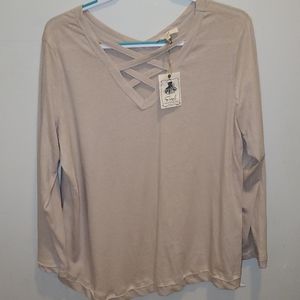 NWT Easel Brand Boutique Top Medium